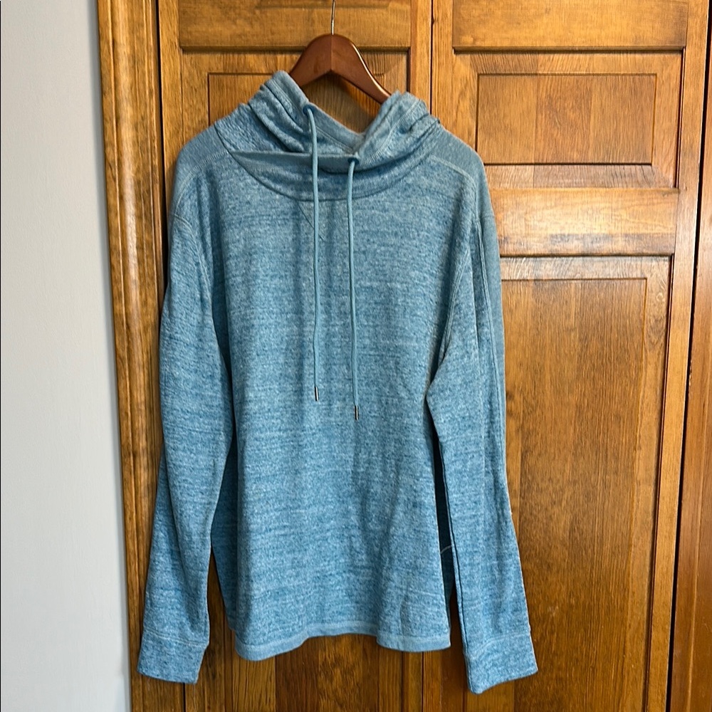Men’s Light Blue Hooded Sweatshirt